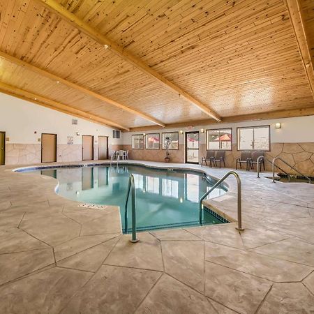 Econo Lodge Rice Lake Dış mekan fotoğraf