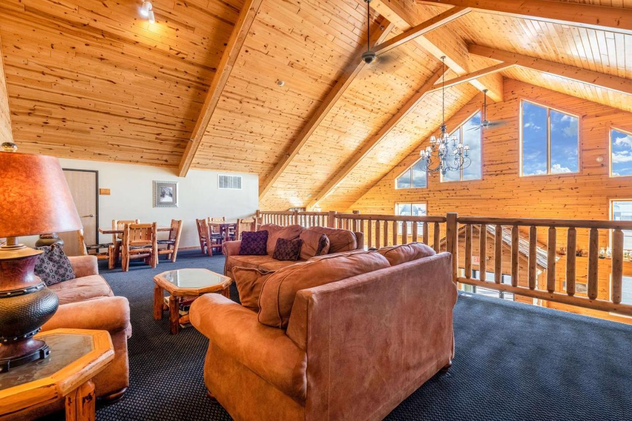 Econo Lodge Rice Lake Dış mekan fotoğraf