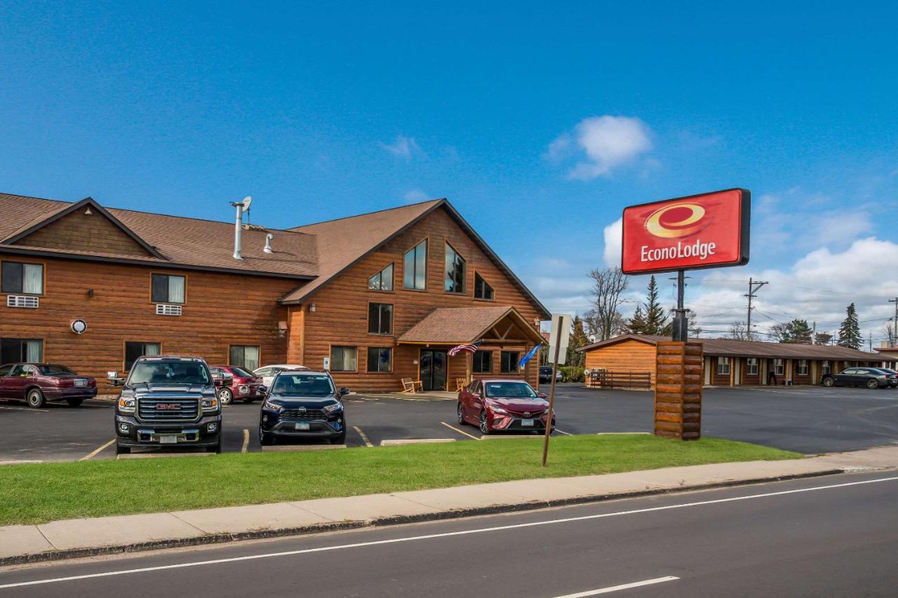 Econo Lodge Rice Lake Dış mekan fotoğraf