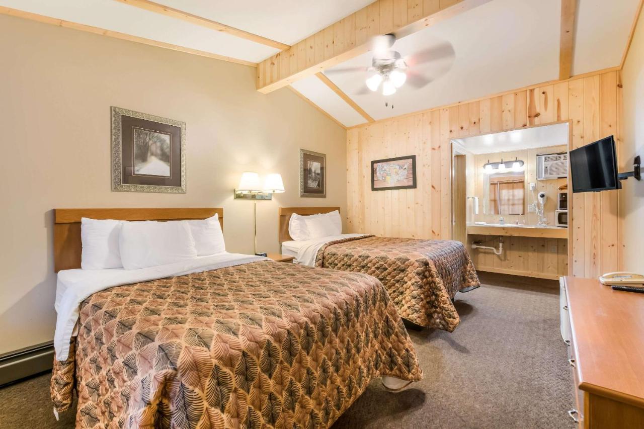 Econo Lodge Rice Lake Dış mekan fotoğraf