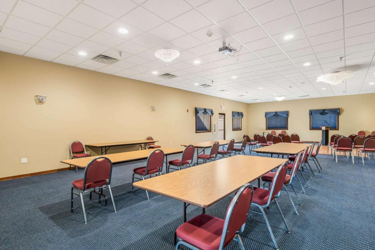 Econo Lodge Rice Lake Dış mekan fotoğraf