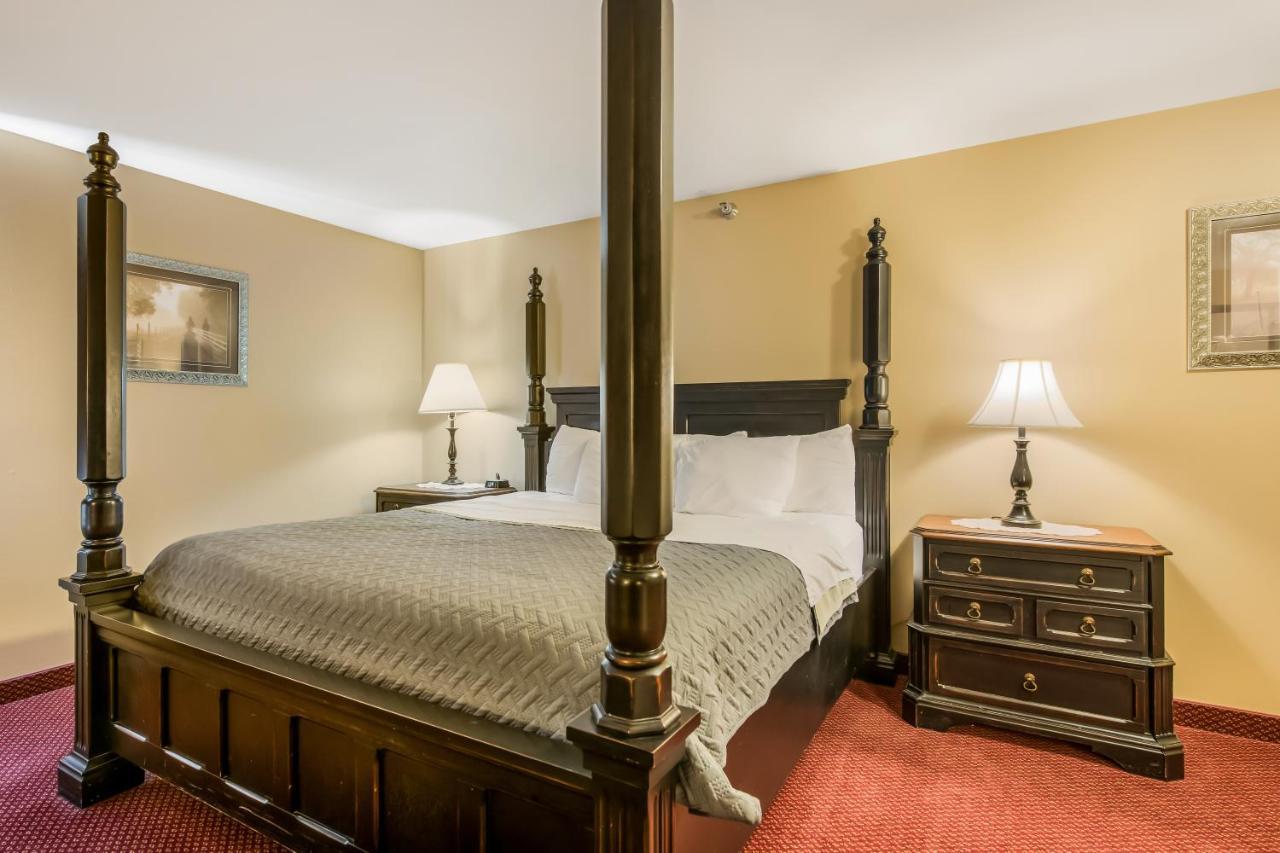 Econo Lodge Rice Lake Dış mekan fotoğraf
